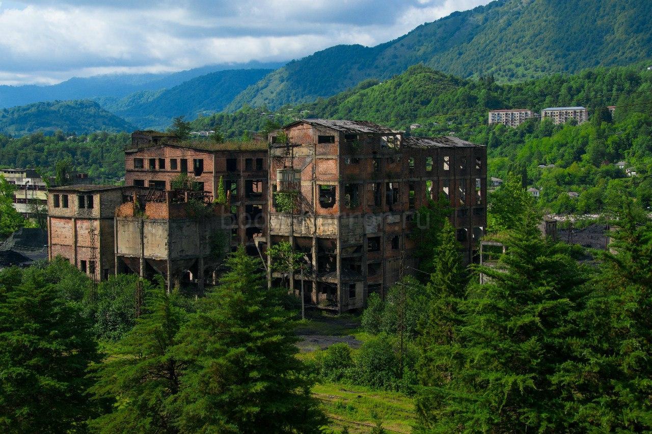 Ткварчели (Абхазия)